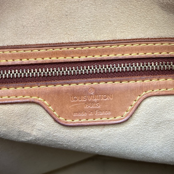 SOLD — Looping GM // Louis Vuitton - Picture 9 of 13